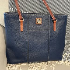 Dooney & Bourke Large Pebble Grain Lexington Tote